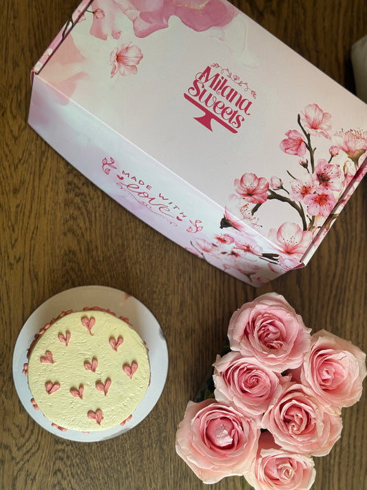 Original Milana Cake with Flower